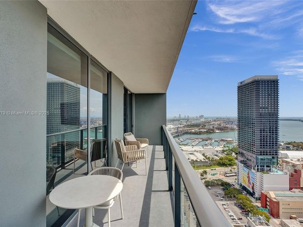 159 NE 6th St 3405, Miami FL 33132