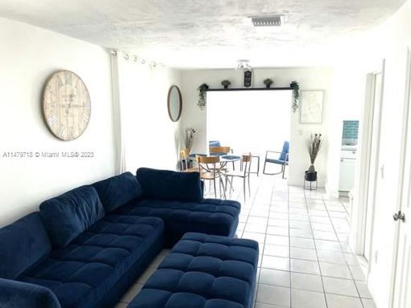 5960 NE 5th Ct 9, Miami FL 33137