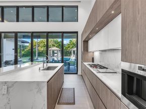 8271 SW 67th St, Miami FL 33143