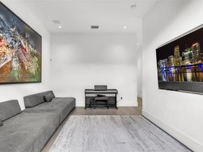 8271 SW 67th St, Miami FL 33143