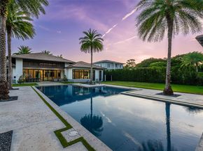 8271 SW 67th St, Miami FL 33143