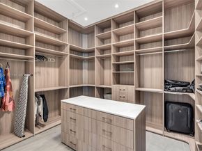 8271 SW 67th St, Miami FL 33143