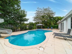 2340 NE 192nd St, Miami FL 33180