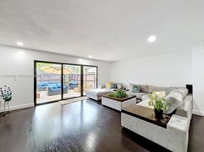 10375 Rue Vendome #4C, Pembroke Pines FL 33026