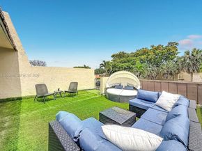 10375 Rue Vendome #4C, Pembroke Pines FL 33026