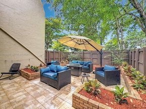 10375 Rue Vendome #4C, Pembroke Pines FL 33026