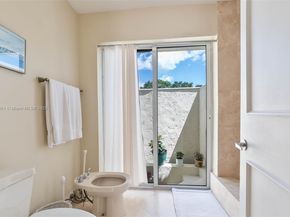 8330 SW 176th St, Palmetto Bay FL 33157