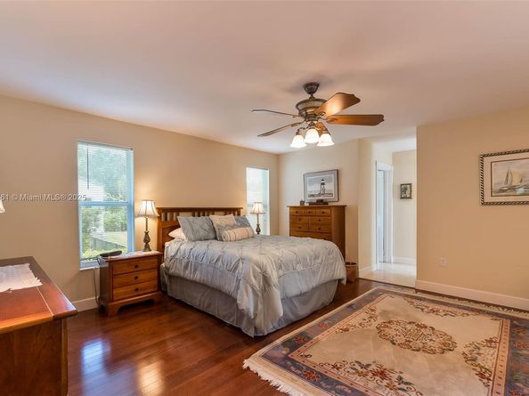 8330 SW 176th St, Palmetto Bay FL 33157