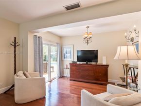 8330 SW 176th St, Palmetto Bay FL 33157