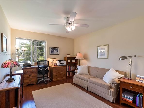 8330 SW 176th St, Palmetto Bay FL 33157