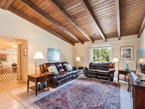 8330 SW 176th St, Palmetto Bay FL 33157