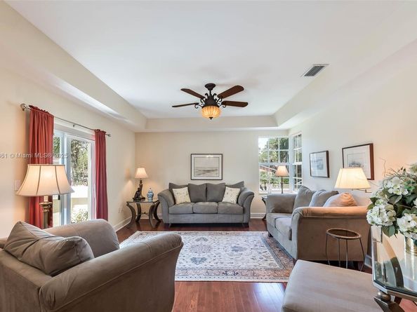 8330 SW 176th St, Palmetto Bay FL 33157
