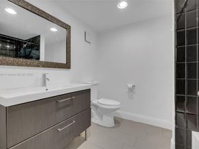 6545 Racquet Club Dr 115, Lauderhill FL 33319