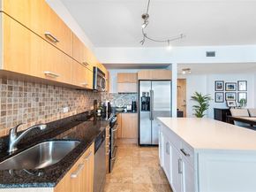 350 S Miami Ave 3807, Miami FL 33130