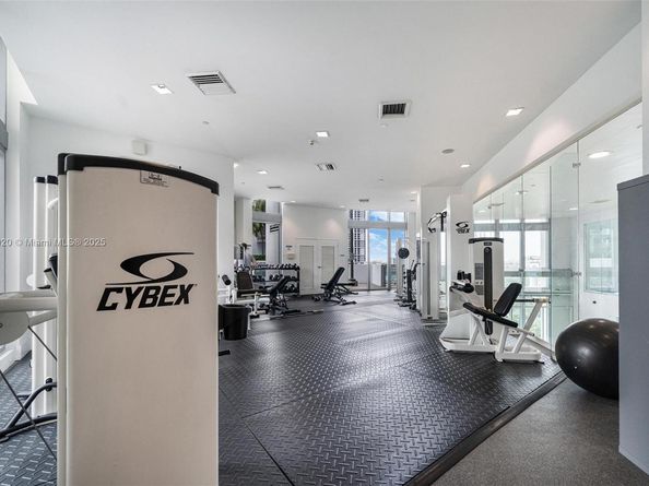 350 S Miami Ave 3807, Miami FL 33130