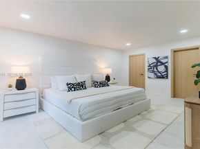 2415 NE 35th Dr, Fort Lauderdale FL 33308