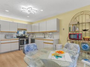 1541 NW 18th Ave 101, Delray Beach FL 33445