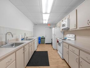 1541 NW 18th Ave 101, Delray Beach FL 33445