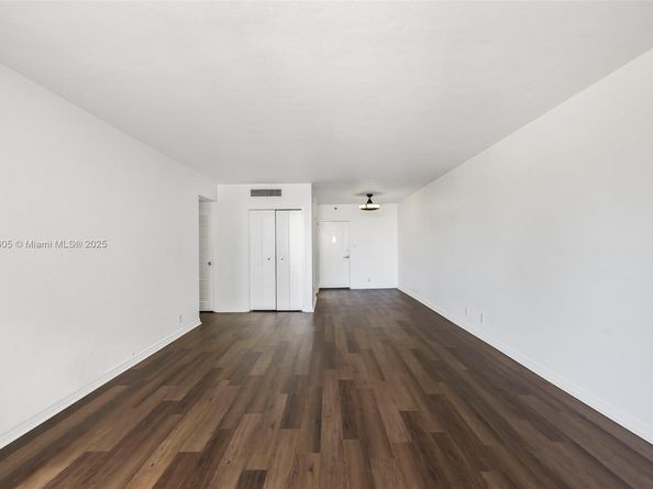 Undisclosed Address #A11890605, Miami Beach FL 33139