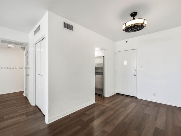 Undisclosed Address #A11890605, Miami Beach FL 33139