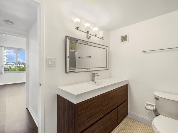 Undisclosed Address #A11890605, Miami Beach FL 33139