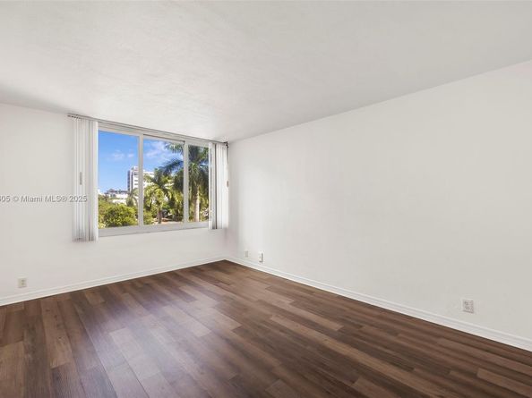Undisclosed Address #A11890605, Miami Beach FL 33139