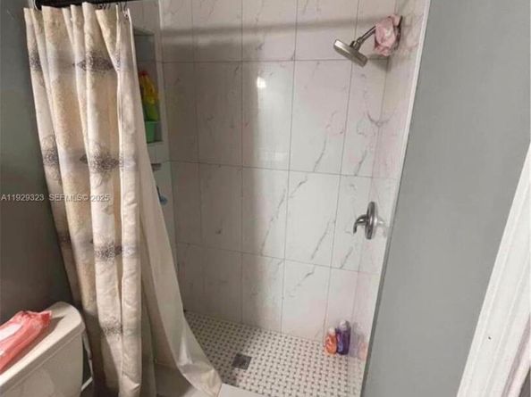 2241 SW 26th St, Miami FL 33133