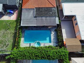 2241 SW 26th St, Miami FL 33133