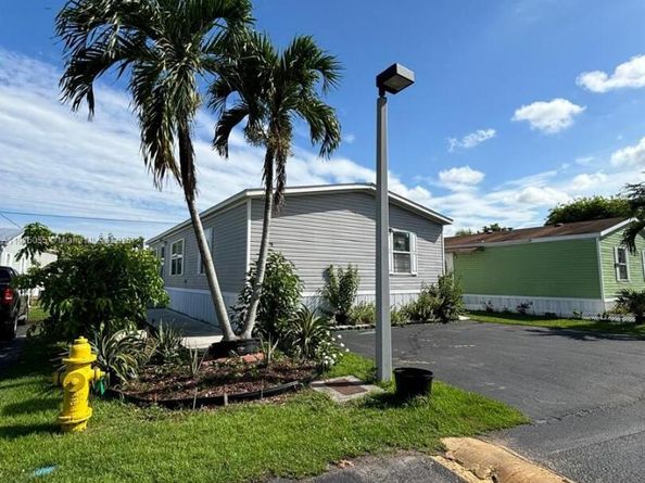 28501 SW 152nd Ave #158, Homestead FL 33033