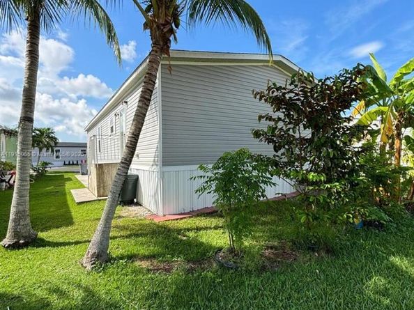 28501 SW 152nd Ave #158, Homestead FL 33033