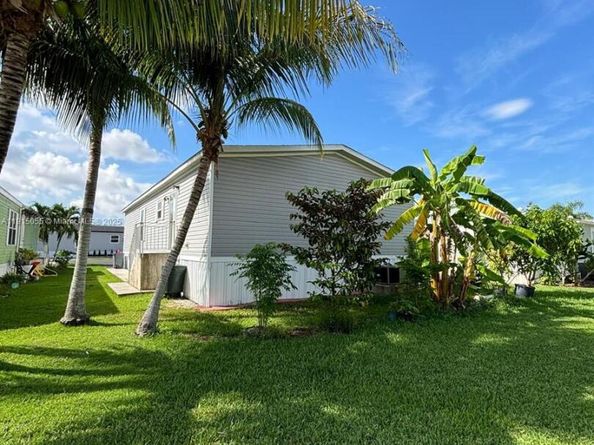 28501 SW 152nd Ave #158, Homestead FL 33033