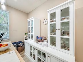 15329 SW 51st St, Davie FL 33331