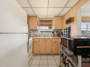 126 Canterbury  E 126, West Palm Beach FL 33417