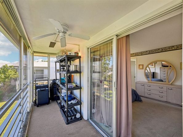 126 Canterbury  E 126, West Palm Beach FL 33417