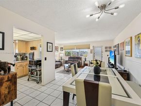 126 Canterbury  E 126, West Palm Beach FL 33417