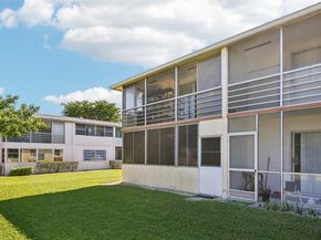 126 Canterbury  E 126, West Palm Beach FL 33417