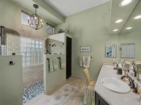 207 Sunset Bay Court, Palm Beach Gardens FL 33418