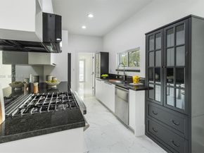 142 NW 47th Ter, Miami FL 33127