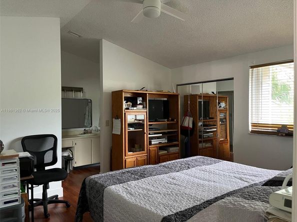 640 Woodgate Ln A, Sunrise FL 33326