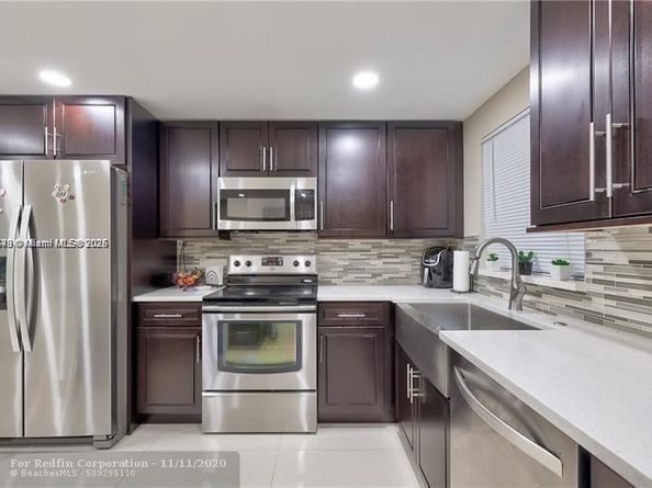 3100 Riverside Dr 107, Coral Springs FL 33065