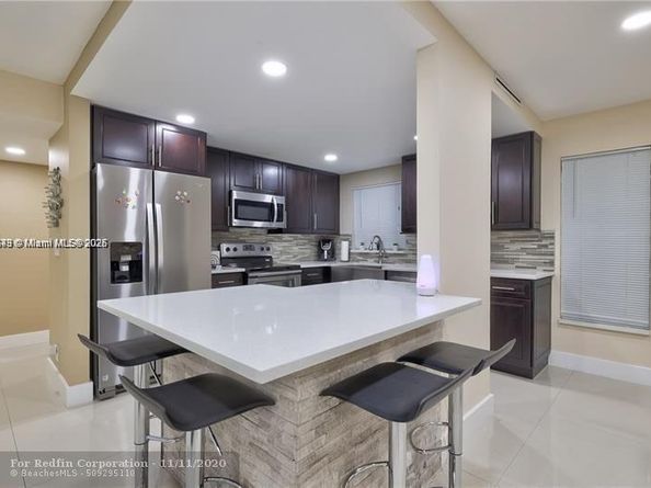 3100 Riverside Dr 107, Coral Springs FL 33065