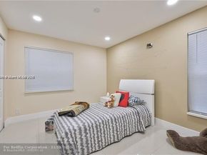 3100 Riverside Dr 107, Coral Springs FL 33065