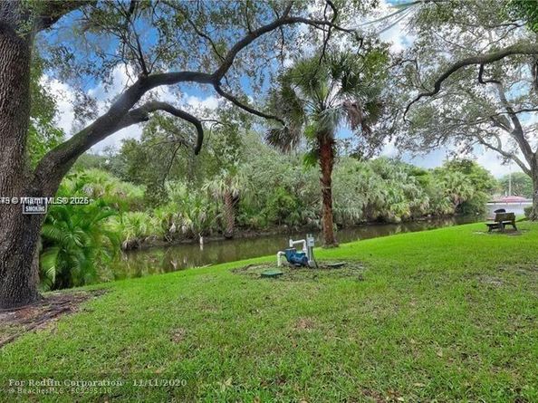 3100 Riverside Dr 107, Coral Springs FL 33065