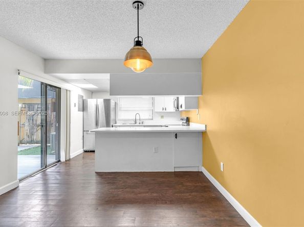 14289 SW 94th Cir Ln 101, Miami FL 33186