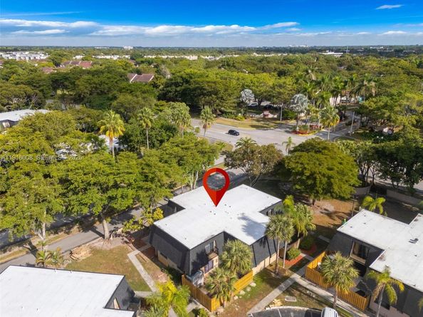 14289 SW 94th Cir Ln 101, Miami FL 33186