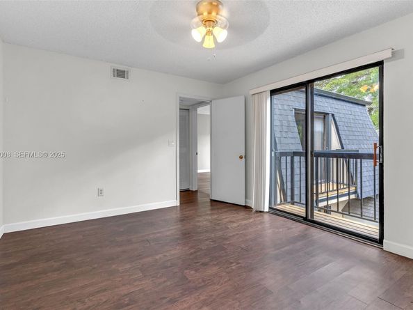 14289 SW 94th Cir Ln 101, Miami FL 33186