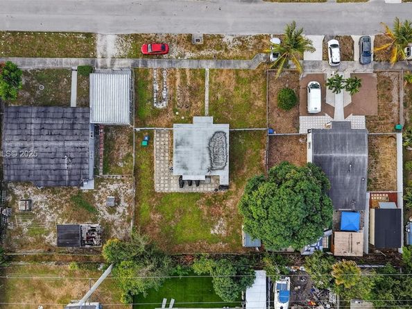 15925 NW 19th Ave, Miami Gardens FL 33054