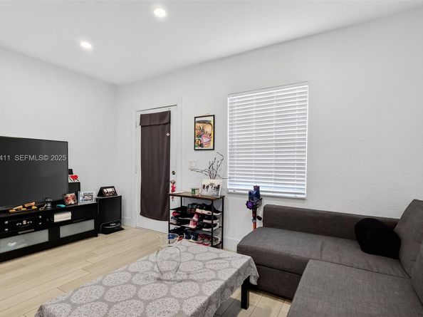 15925 NW 19th Ave, Miami Gardens FL 33054