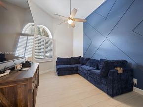 12123 NW 10th Mnr, Coral Springs FL 33071