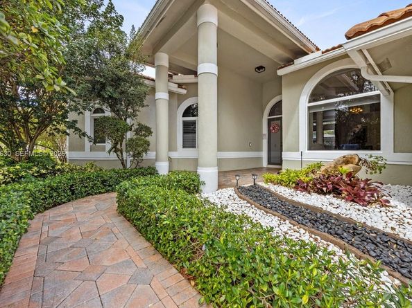 12123 NW 10th Mnr, Coral Springs FL 33071